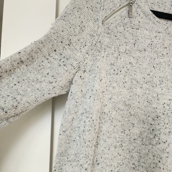 Ivanka Trump Gray Sweater with Layered Hem - Picture 2 of 8